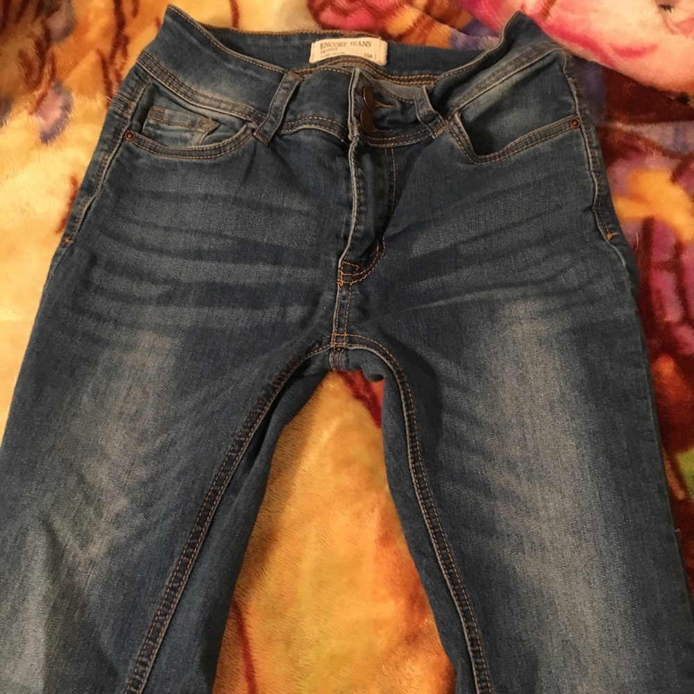 Encore Skinny demon jeans size 3